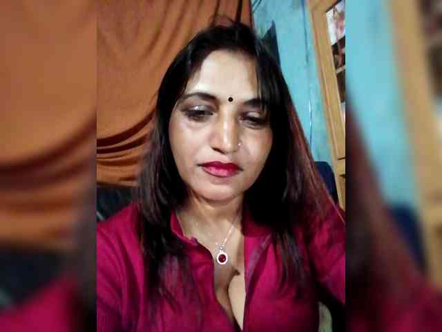 FiestyQueen webcam