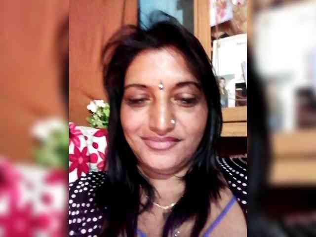 FiestyQueen webcam