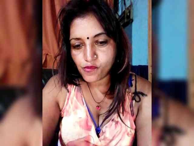 FiestyQueen webcam