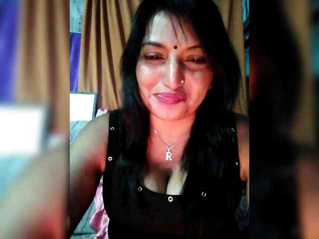 FiestyQueen webcam