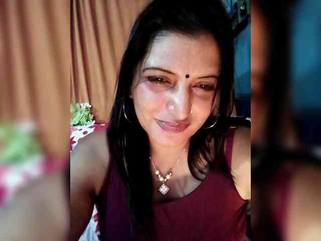 FiestyQueen webcam