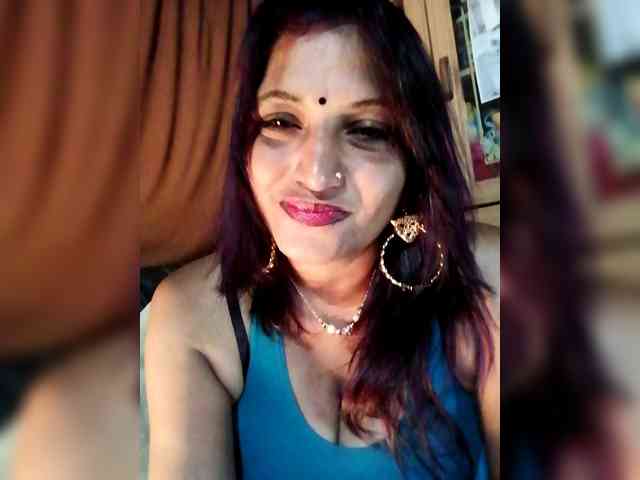 FiestyQueen webcam