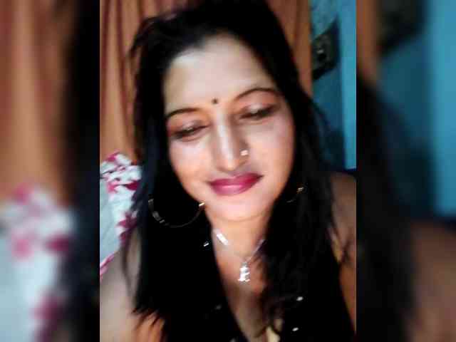 FiestyQueen webcam