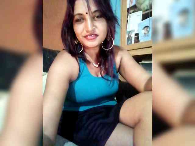 FiestyQueen webcam