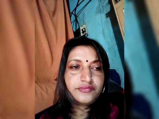 FiestyQueen webcam