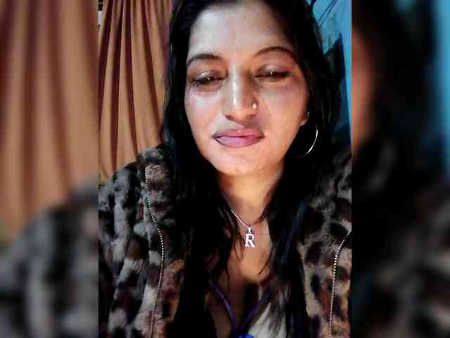 FiestyQueen webcam