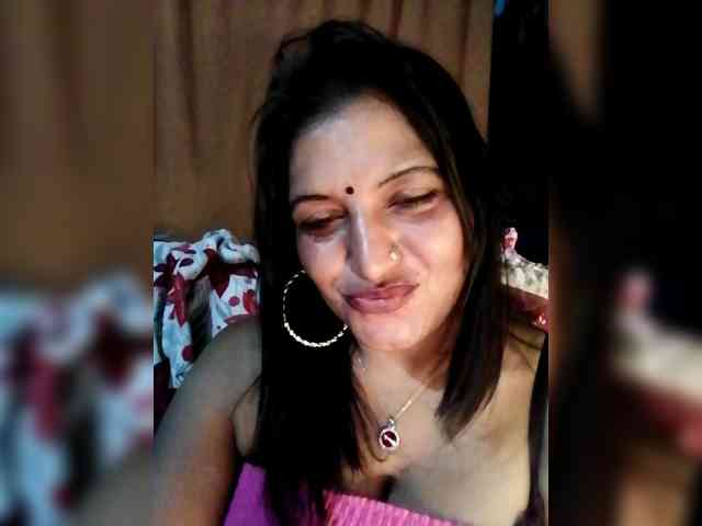 FiestyQueen webcam