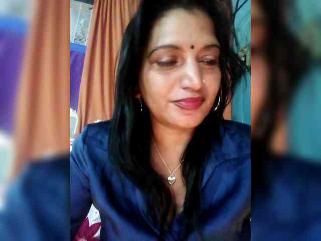 FiestyQueen webcam