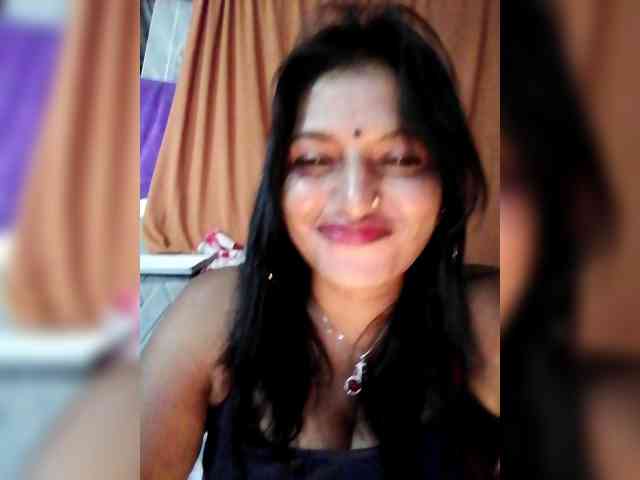 FiestyQueen webcam
