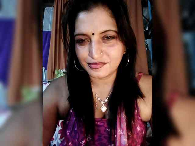 FiestyQueen webcam