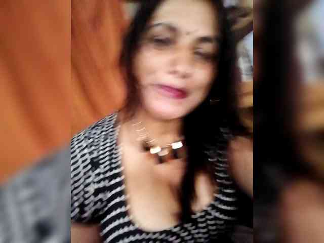 Model: FiestyQueen