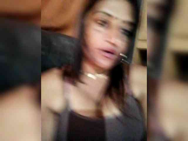 FiestyQueen webcam