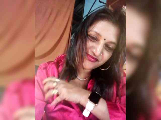 FiestyQueen webcam