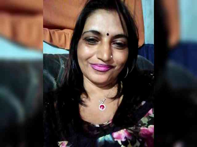 FiestyQueen webcam