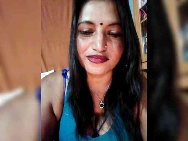 FiestyQueen webcam