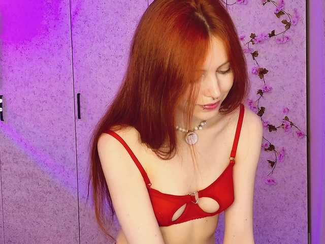 Hannakeyn live cam on BongaCams