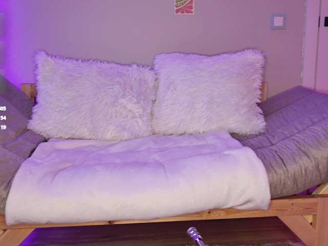 Hannakeyn live cam on BongaCams