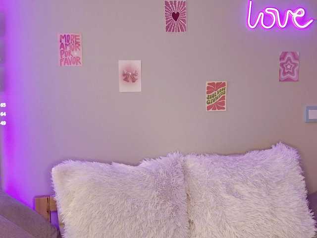 Hannakeyn live cam on BongaCams
