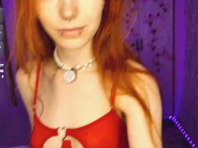 Hannakeyn live female cam on bongacams