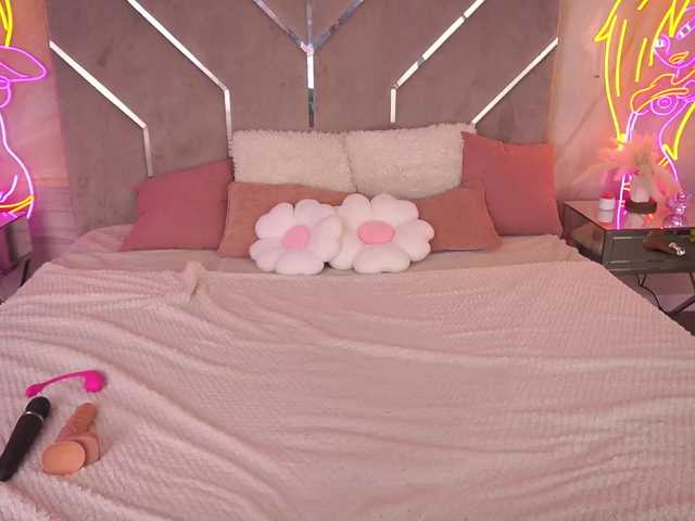 HeavenElle live webcam show