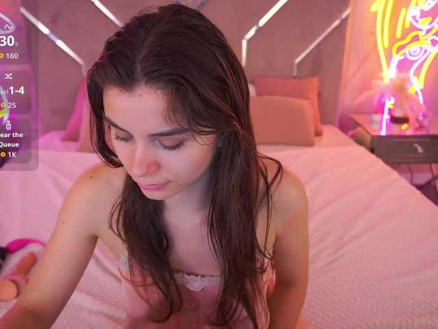 HeavenElle live webcam show