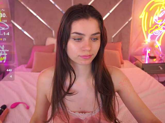 HeavenElle live webcam show