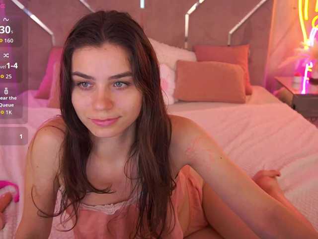 HeavenElle live webcam show