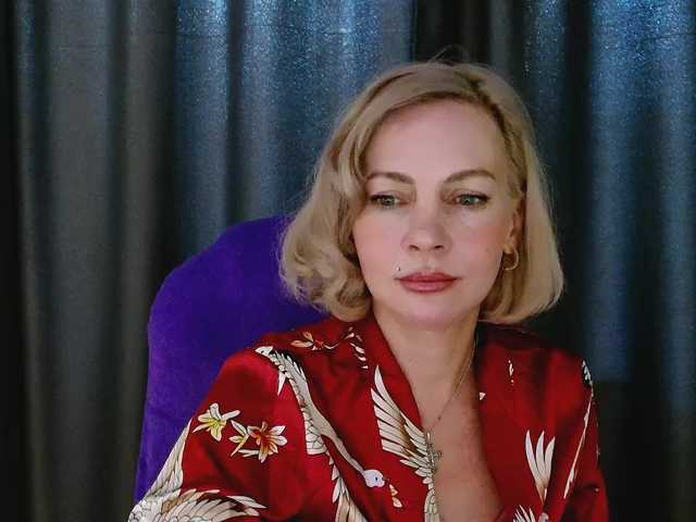 VeraFisher live cam on BongaCams