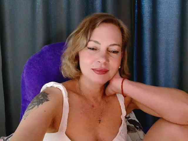 VeraFisher webcam
