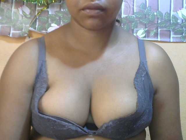 Sandiesexy live cam on BongaCams