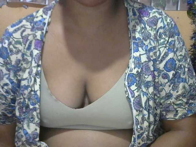 Sandiesexy live cam on BongaCams