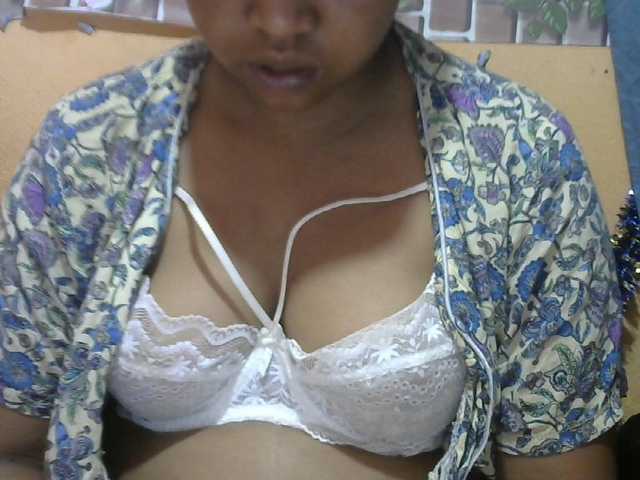 Sandiesexy live cam on BongaCams
