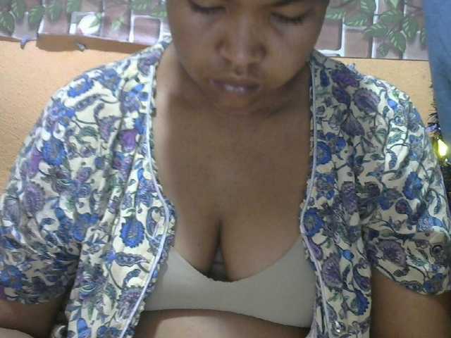 Sandiesexy live cam on BongaCams