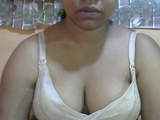 Sandiesexy live cam on BongaCams