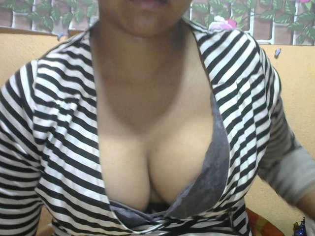 Sandiesexy live cam on BongaCams