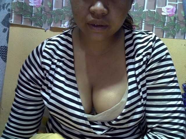Sandiesexy live cam on BongaCams