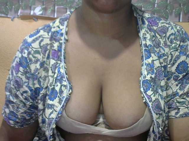 Sandiesexy live cam on BongaCams