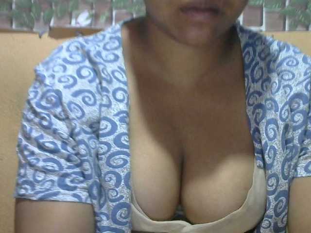 Sandiesexy live cam on BongaCams