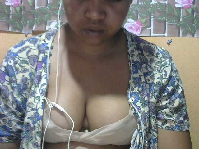 Sandiesexy live cam on BongaCams