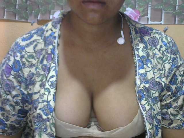 Sandiesexy live cam on BongaCams
