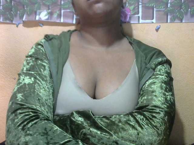 Sandiesexy live cam on BongaCams