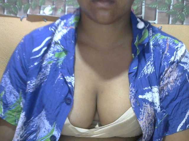 Sex chat gratuit in direct cu Sandiesexy pe BongaCams