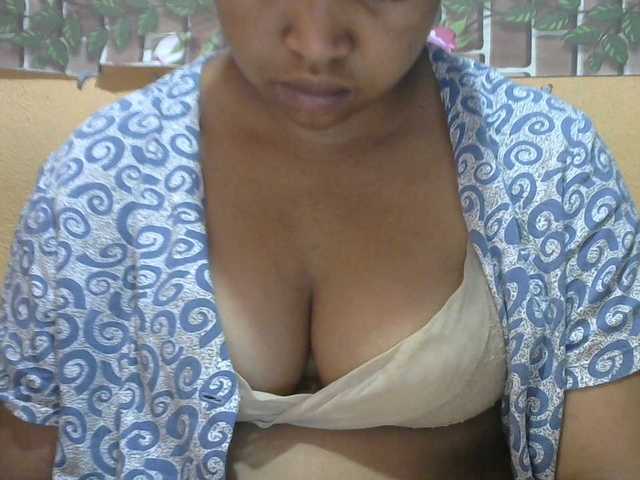 Sandiesexy live cam on BongaCams