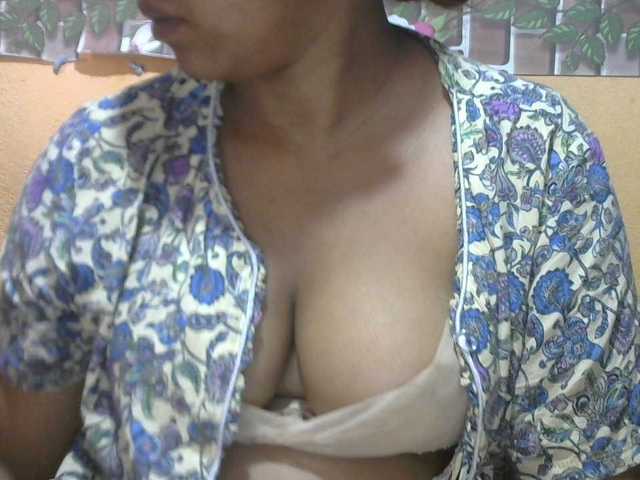 Sandiesexy live cam on BongaCams