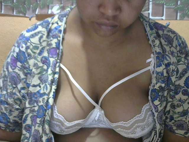 Sandiesexy live cam on BongaCams