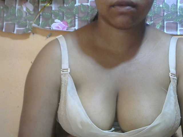 Sandiesexy live cam on BongaCams
