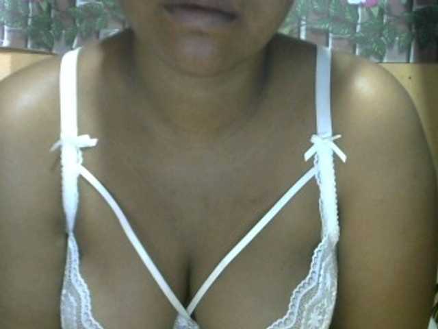 Sandiesexy live cam on BongaCams