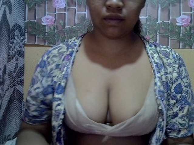 Sandiesexy live cam on BongaCams