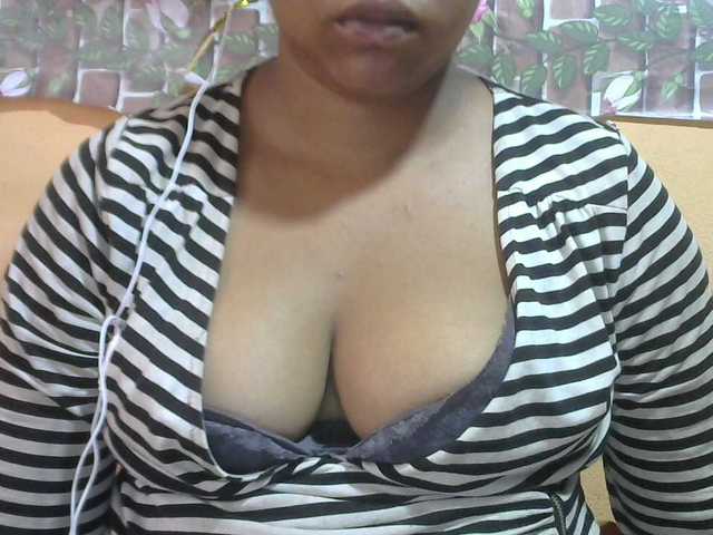 Sandiesexy live cam on BongaCams