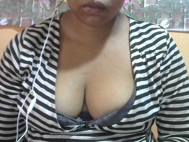 Sandiesexy live cam on BongaCams